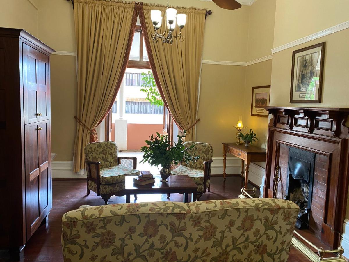 Kimberley Club Guesthouse Exterior photo