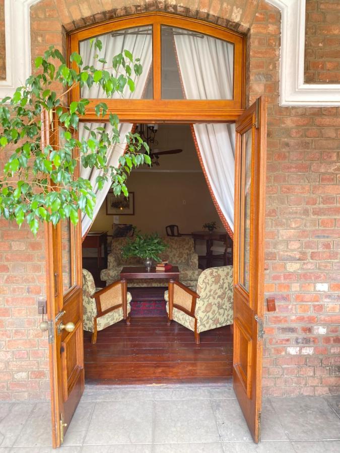 Kimberley Club Guesthouse Exterior photo
