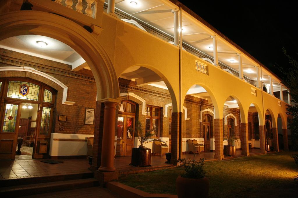 Kimberley Club Guesthouse Exterior photo