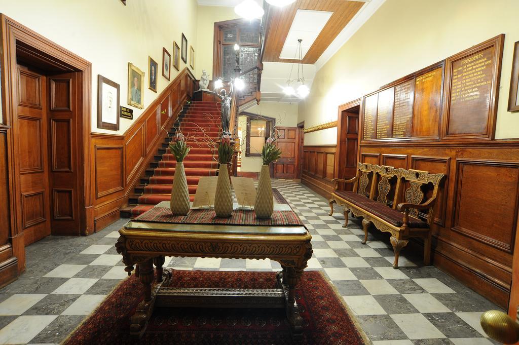 Kimberley Club Guesthouse Exterior photo
