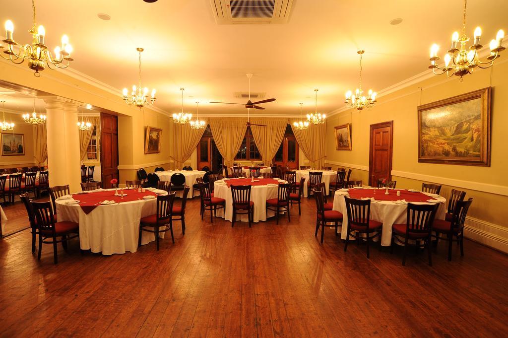Kimberley Club Guesthouse Exterior photo