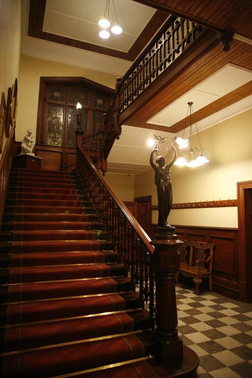 Kimberley Club Guesthouse Exterior photo